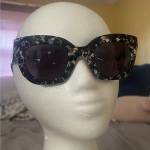 Mō Sunglasses